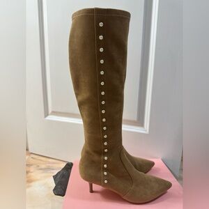 Luxury Rebel’s suede Boots with Pearl Accents